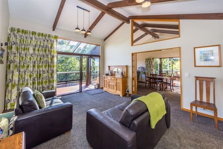 Photo of property in 9 Sherwood Lane, Cashmere, Christchurch, 8022