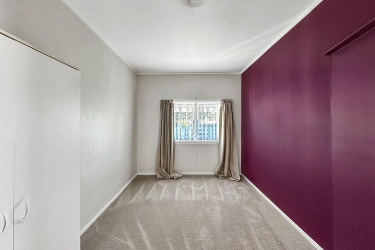 Photo of property in 18 Karaka Street, Castlecliff, Whanganui, 4501