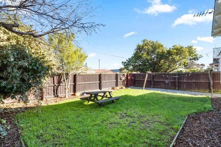 Photo of property in 1/21 Newcastle Street, Phillipstown, Christchurch, 8011