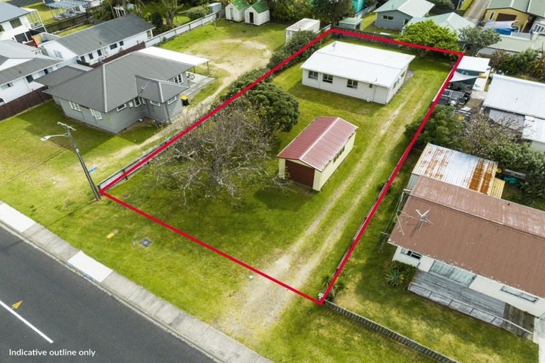 Photo of property in 114 Otahu Road, Whangamata, 3620