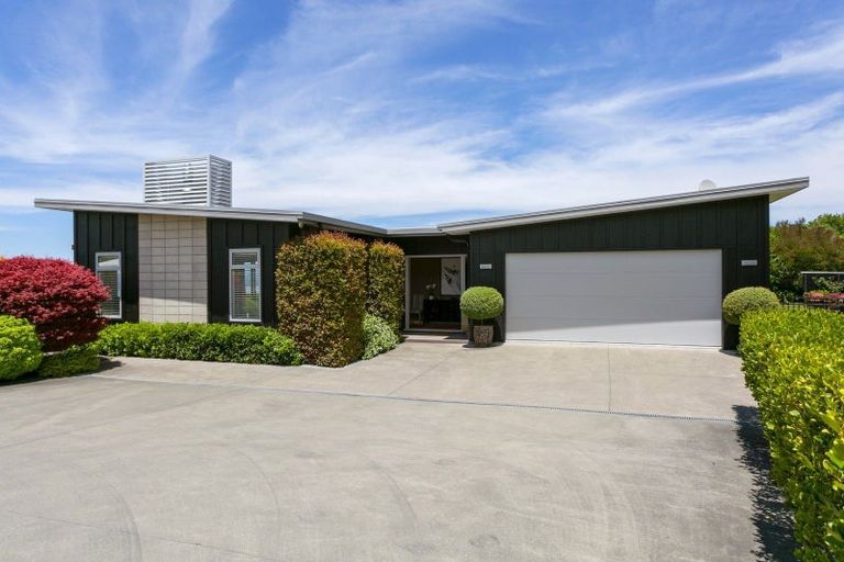 Photo of property in 12 Cameron Drive, Acacia Bay, Taupo, 3385