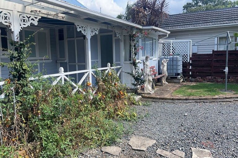 Photo of property in 220 St George Street, Papatoetoe, Auckland, 2025
