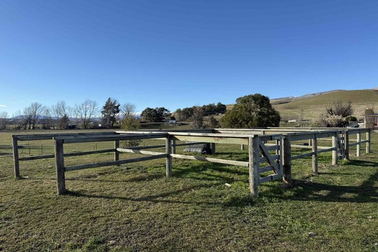 Photo of property in 745 Ardgour Valley Road, Tarras, Cromwell, 9383