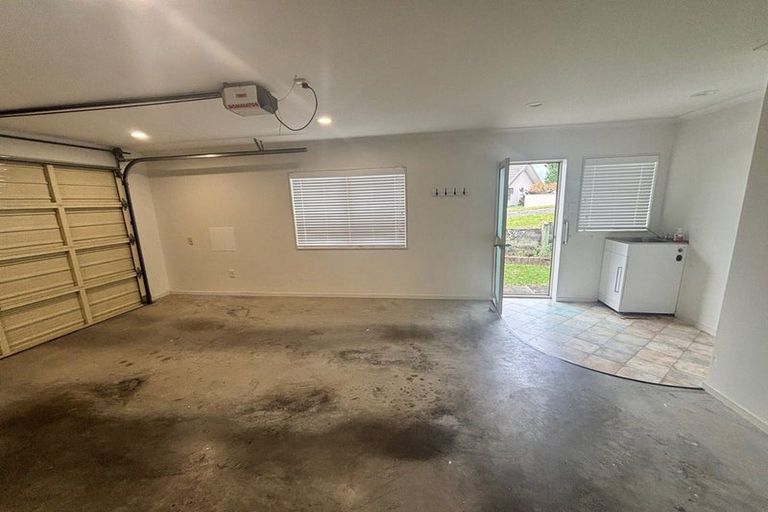 Photo of property in 58a Edgewater Parade, Waiuku, 2123