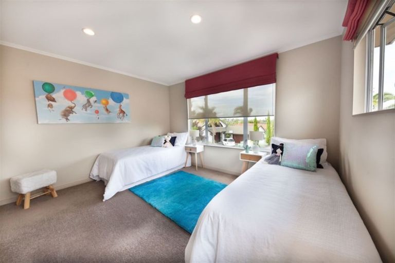 Photo of property in 18 Seacrest Drive, West Harbour, Auckland, 0618