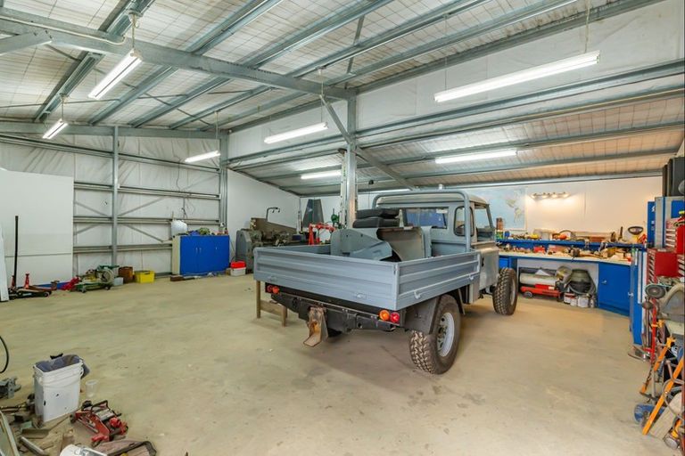 Photo of property in 174 Muhunoa Road West, Ohau, Levin, 5570