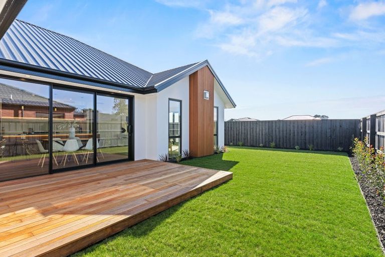 Photo of property in 20 Cam Mill Place, Rangiora, 7400