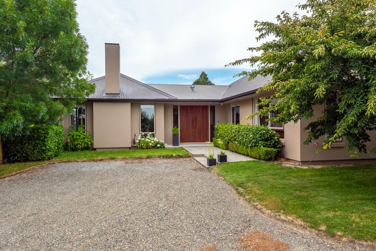 Photo of property in 45 Tancred Street, Geraldine, 7930