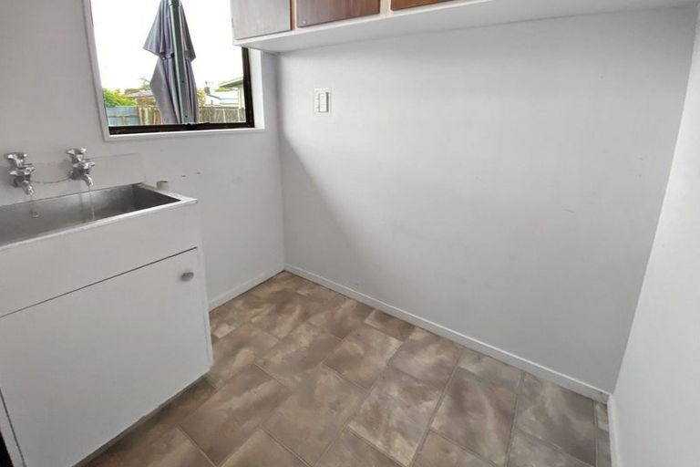 Photo of property in 71 Kaimanawa Street, Kelvin Grove, Palmerston North, 4414