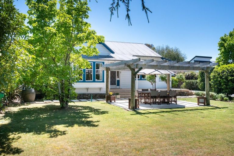 Photo of property in 81 Te Mata Road, Havelock North, 4130
