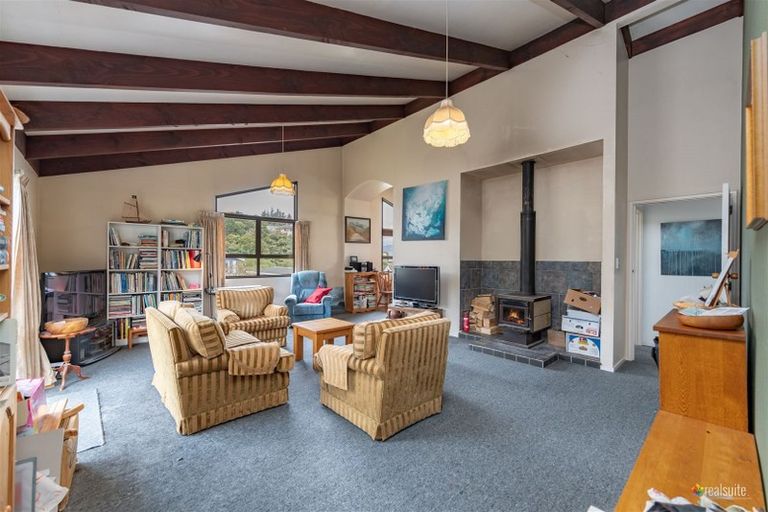 Photo of property in 1 Westpoint Avenue, Harbour View, Lower Hutt, 5010