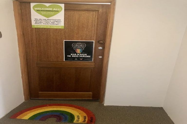 Photo of property in 2 Oriental Terrace, Mount Victoria, Wellington, 6011