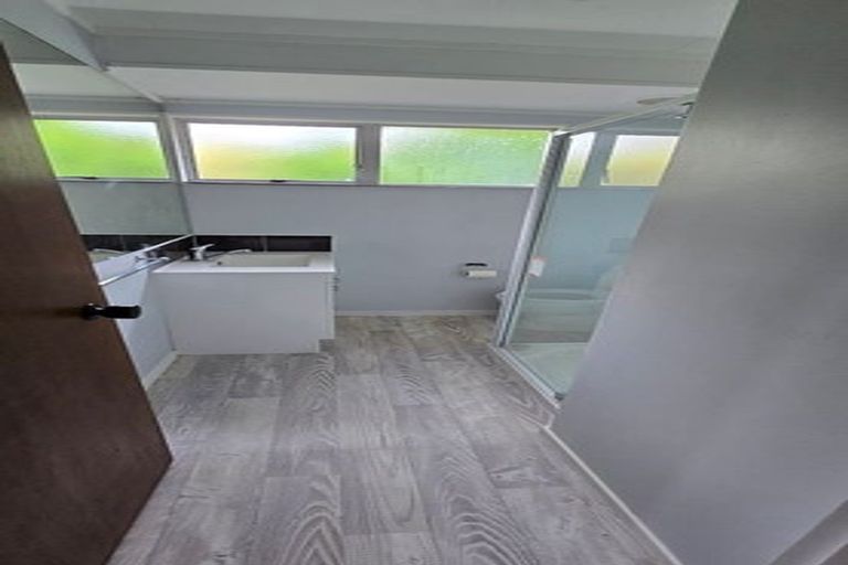 Photo of property in 430a Kahikatea Drive, Dinsdale, Hamilton, 3204