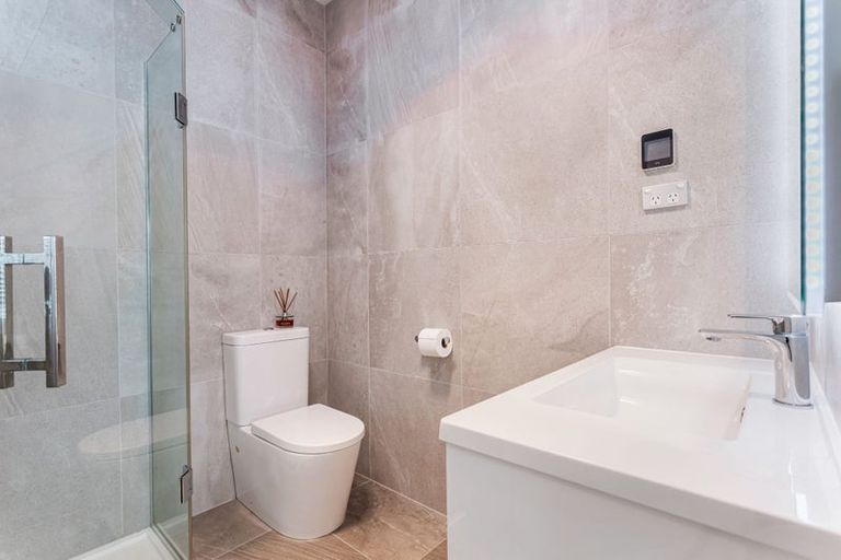 Photo of property in 6 Kahika Grove, Huapai, Kumeu, 0810