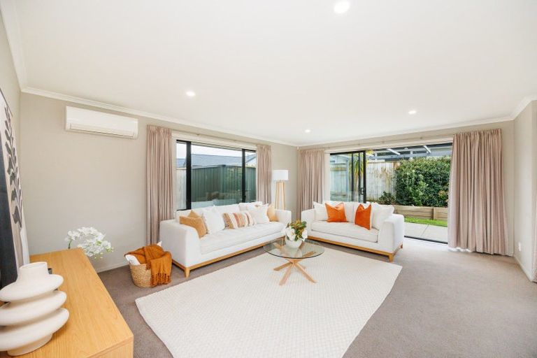 Photo of property in 7 Lorenzo Place, Kelvin Grove, Palmerston North, 4414