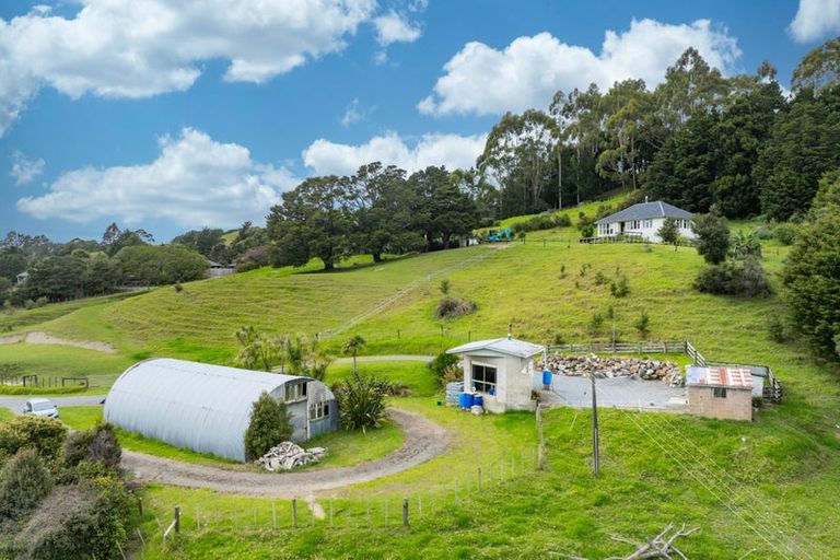 Photo of property in 465 Helmsdale Road, Waipu, 0582