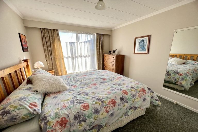 Photo of property in 24 Falcon Street, Newfield, Invercargill, 9812