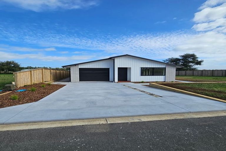Photo of property in 10 Sunline Crescent, Paeroa, 3600