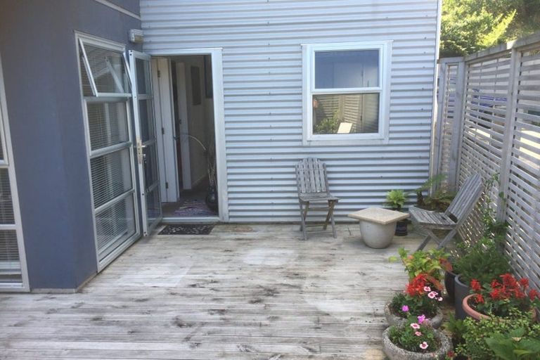 Photo of property in 11 Rhine Street, Island Bay, Wellington, 6023