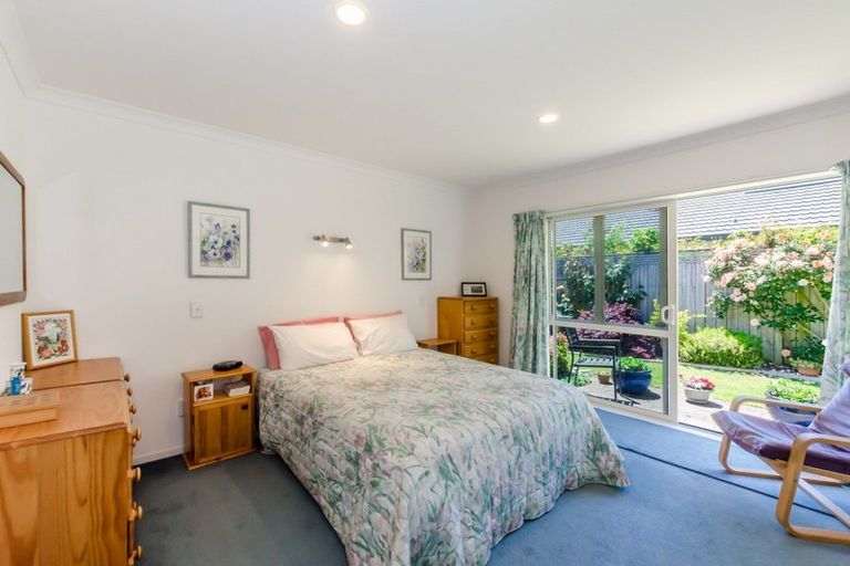 Photo of property in 88 Weggery Drive, Waikanae Beach, Waikanae, 5036