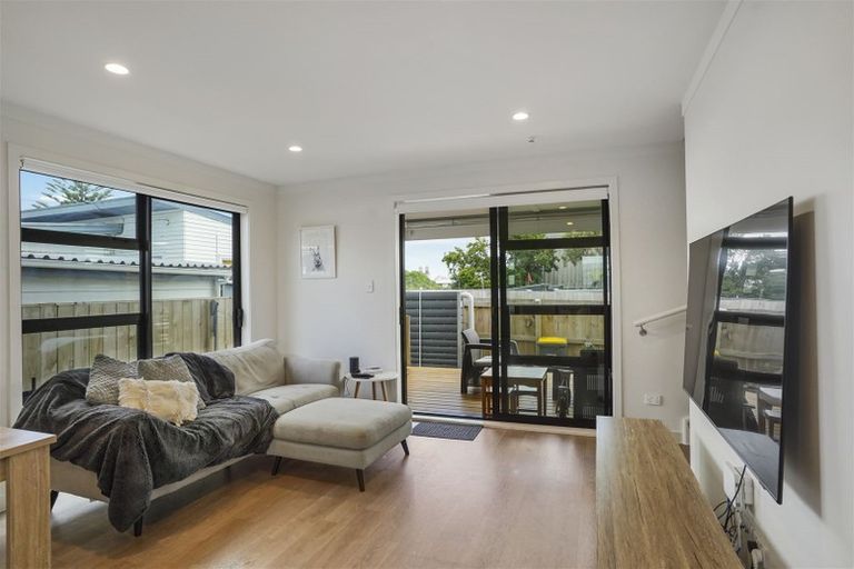 Photo of property in 1/31b Garelja Road, Henderson, Auckland, 0612