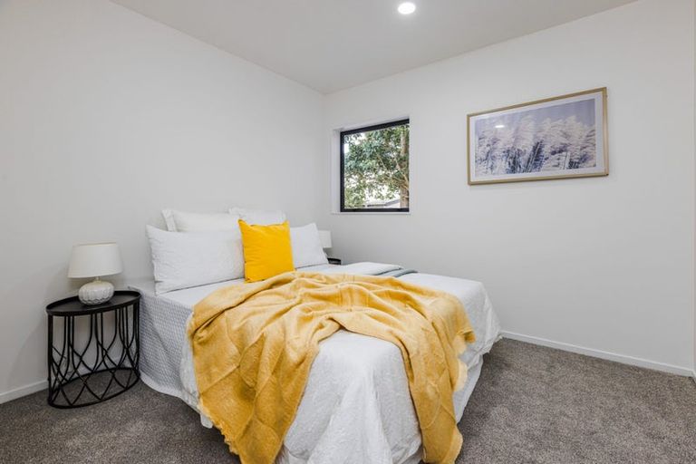Photo of property in 12 Mark Edgar Place, Clendon Park, Auckland, 2103