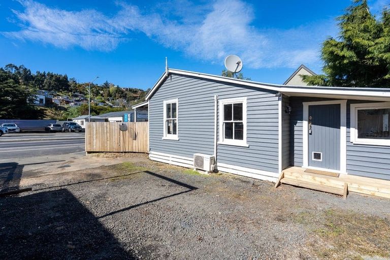 Photo of property in 396 Kaikorai Valley Road, Bradford, Dunedin, 9011