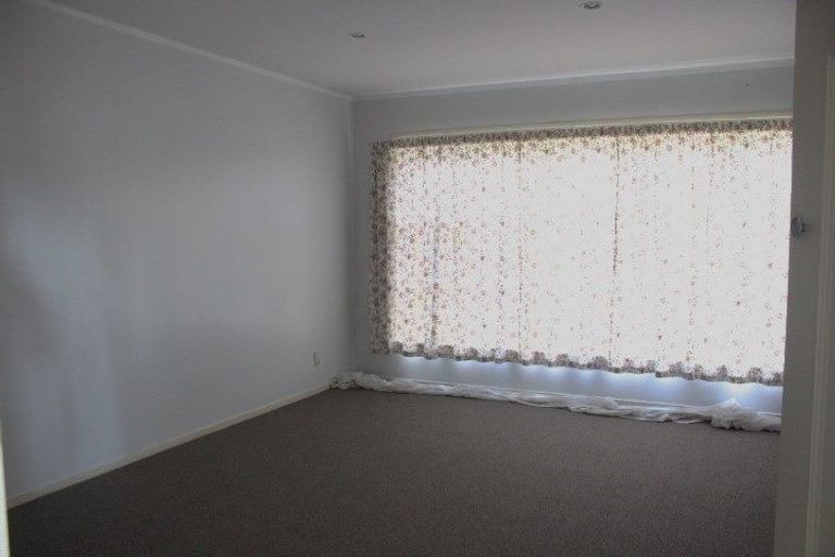 Photo of property in 2/27 Pakuranga Road, Pakuranga, Auckland, 2010