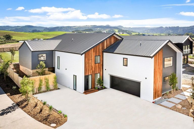 Photo of property in 17 Penney Rise, Matakana, 0985