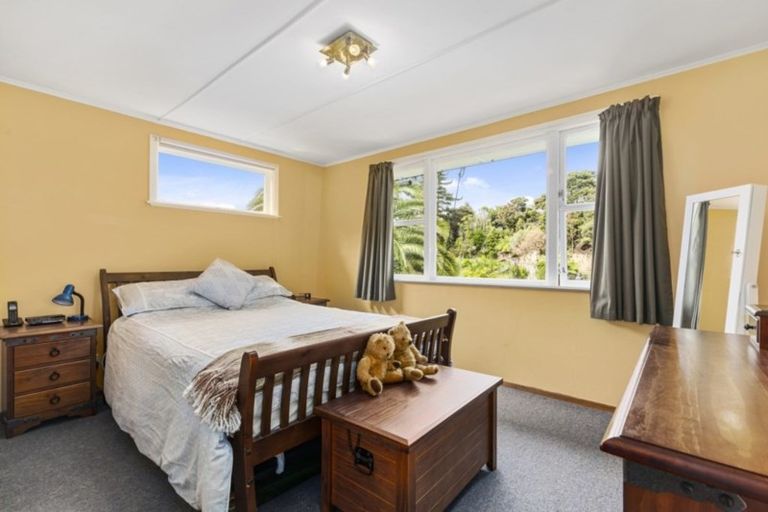 Photo of property in 59 Bird Grove, Stokes Valley, Lower Hutt, 5019
