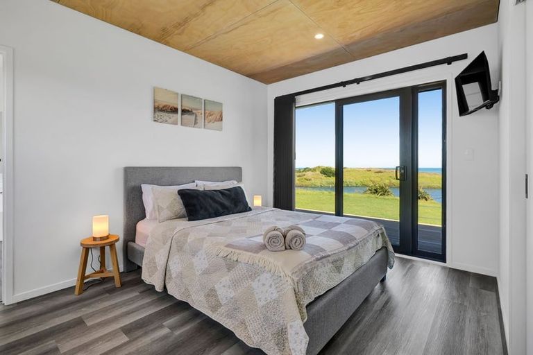 Photo of property in 21 Rosemount Road, Waverley, 4591