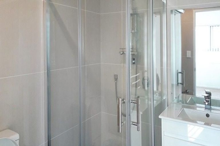 Photo of property in 63a Archibald Road, Kelston, Auckland, 0602