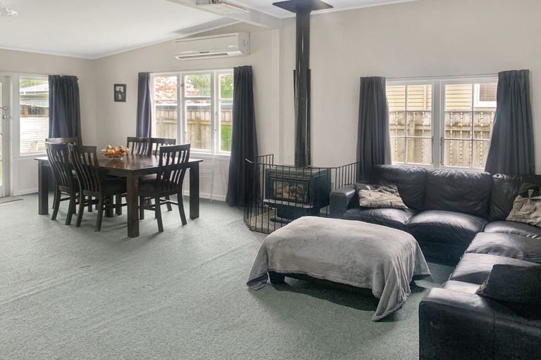 Photo of property in 16 Dublin Street, Dannevirke, 4930