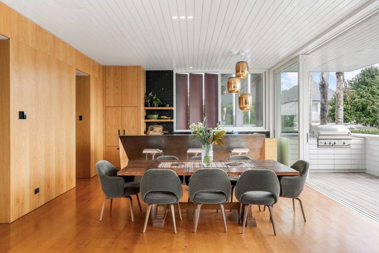 Photo of property in 215 Jervois Road, Herne Bay, Auckland, 1011