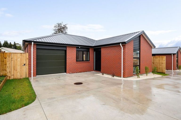 Photo of property in 1/42 Balmerino Crescent, Pukete, Hamilton, 3200