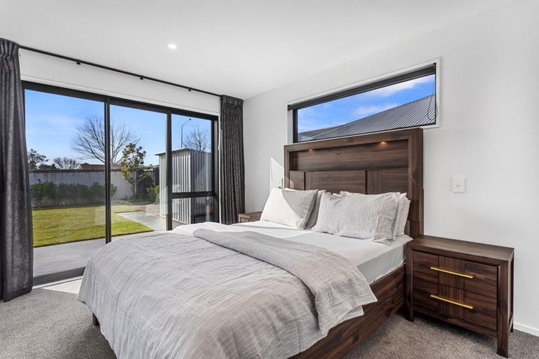 Photo of property in 24 Grey Way, Russley, Christchurch, 8042