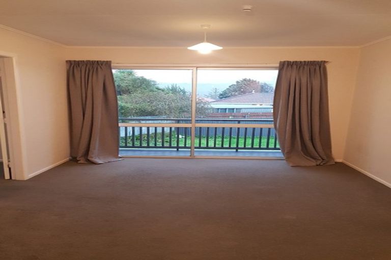 Photo of property in 31 Antrim Crescent, Wainuiomata, Lower Hutt, 5014
