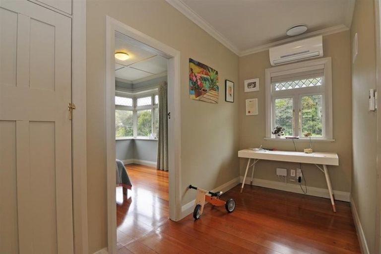 Photo of property in 48 Chamberlain Road, Karori, Wellington, 6012