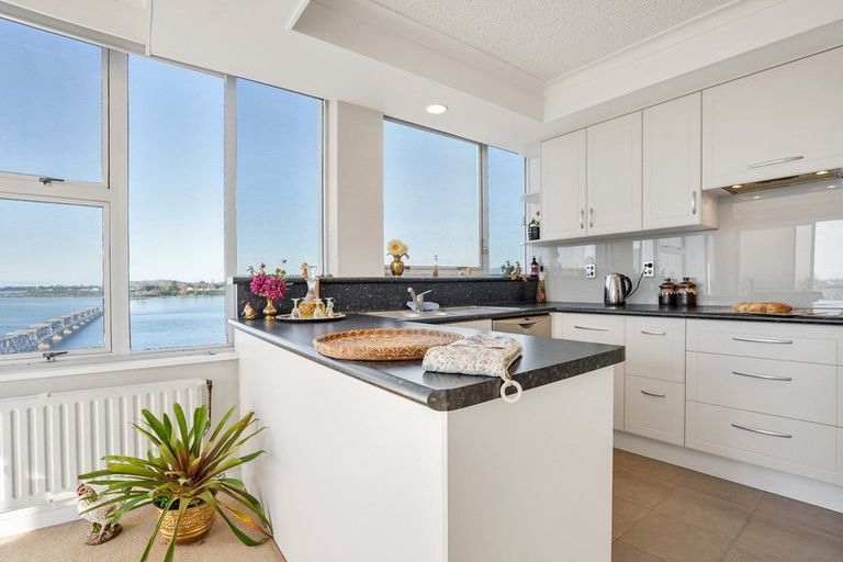 Photo of property in Elizabeth Height Apartments, 8 Elizabeth Street, Tauranga, 3110