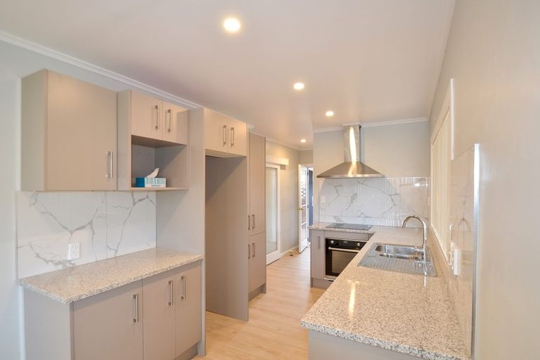 Photo of property in 672 Pakuranga Road, Howick, Auckland, 2010