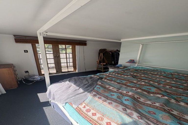 Photo of property in 3 Smale Terrace, Hospital Hill, Napier, 4110