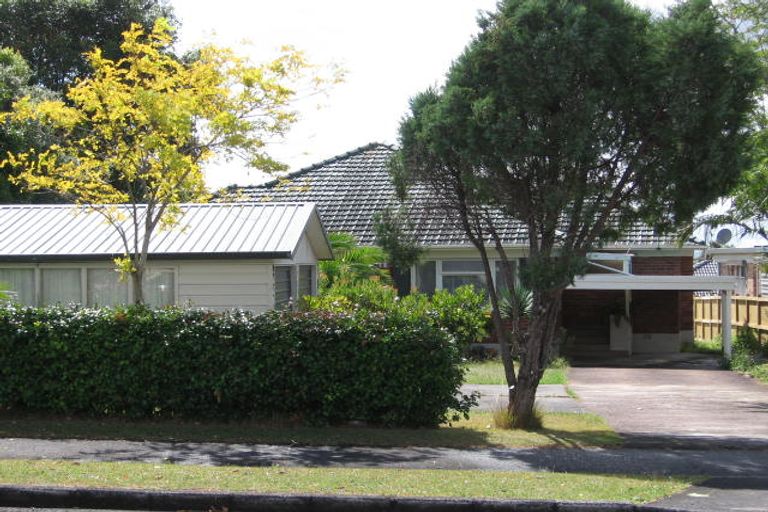 Photo of property in 44 Tirimoana Road, Te Atatu South, Auckland, 0602