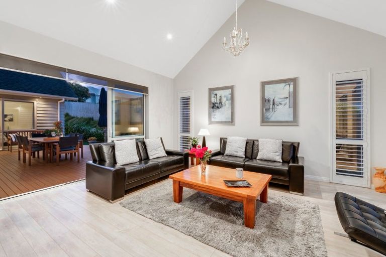 Photo of property in 225 Millwater Parkway, Silverdale, 0932