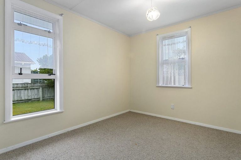 Photo of property in 8 Paehoro Grove, Turangi, 3334