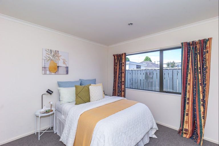 Photo of property in 61a Salisbury Street, Levin, 5510
