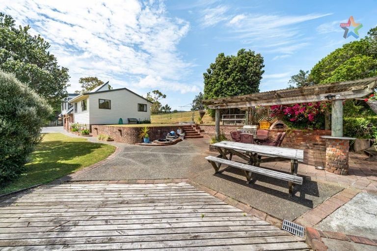 Photo of property in 21 Whitechapel Grove, Stokes Valley, Lower Hutt, 5019