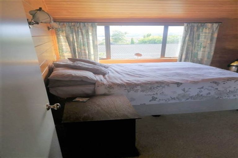 Photo of property in 7 Venus Place, Half Moon Bay, Auckland, 2012