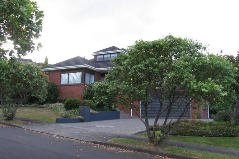 Photo of property in 3 Javelin Place, West Harbour, Auckland, 0618