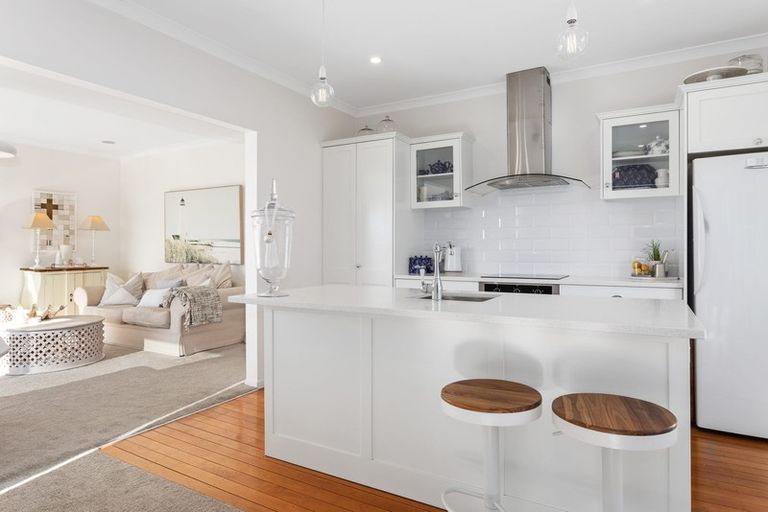 Photo of property in 162 Pohutukawa Avenue, Ohope, 3121