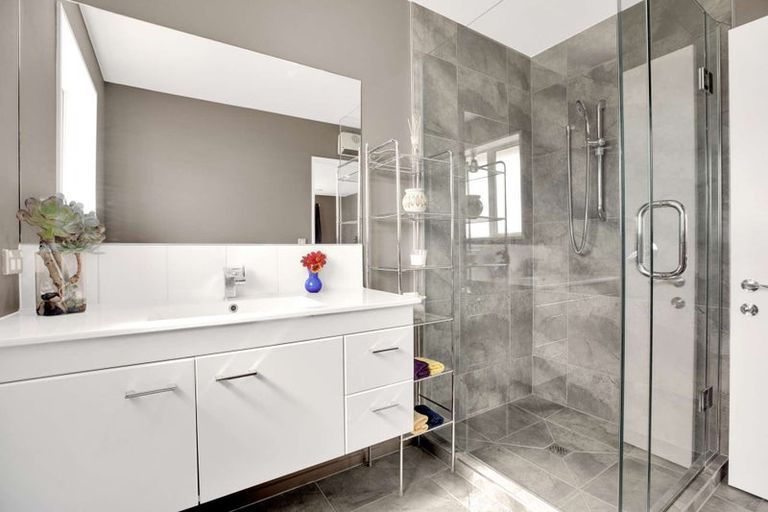 Photo of property in 15 Riverside Way, Amberley, 7410